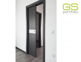 Frame for sliding door UNICO | Wooden door with decorative strip