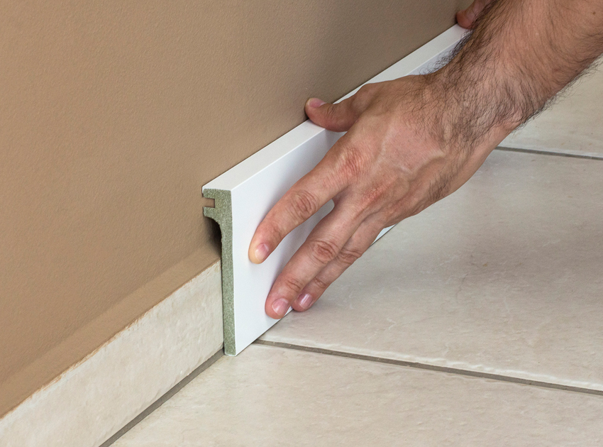 Plinthe de recouvrement XPS 110 x 20 mm